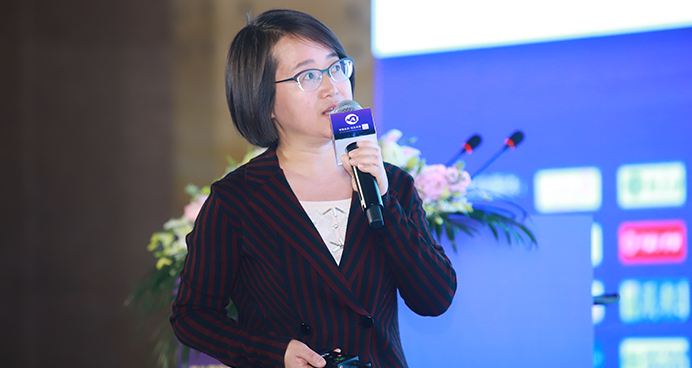 中国信息通信研究院云计算与大数据研究所副所长张雪丽在2018中国人工智能产业年会作了题为《人工智能技术及产业发展态势》的主旨演讲。